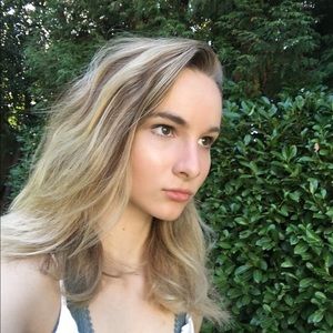 Meet your Posher, Camille